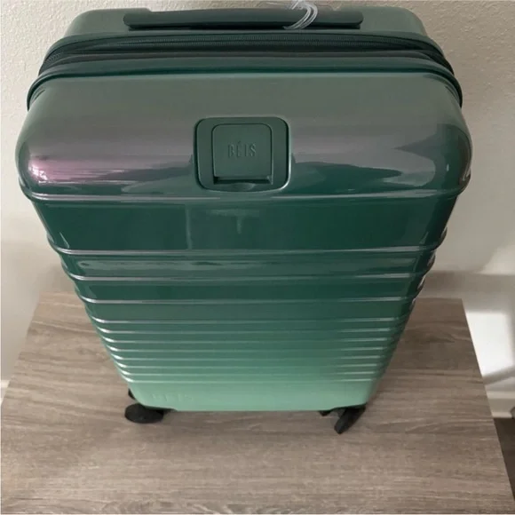 Beis Wicked Carry-On Roller in Wicked Green nwt - Picture 6 of 9